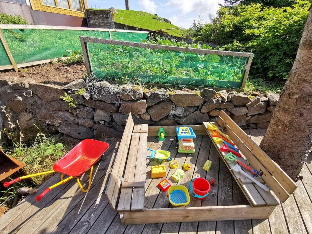 A Green Pearl In The Heart Of Tórshavn Extérieur photo